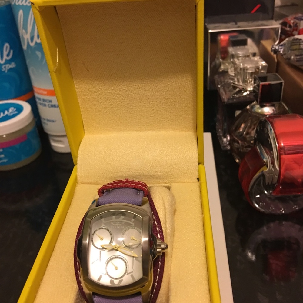 Invicta Watch - Picture 2 of 4